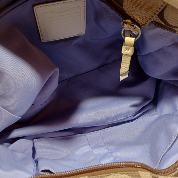 Coach daisy tote - Picture 9 of 10